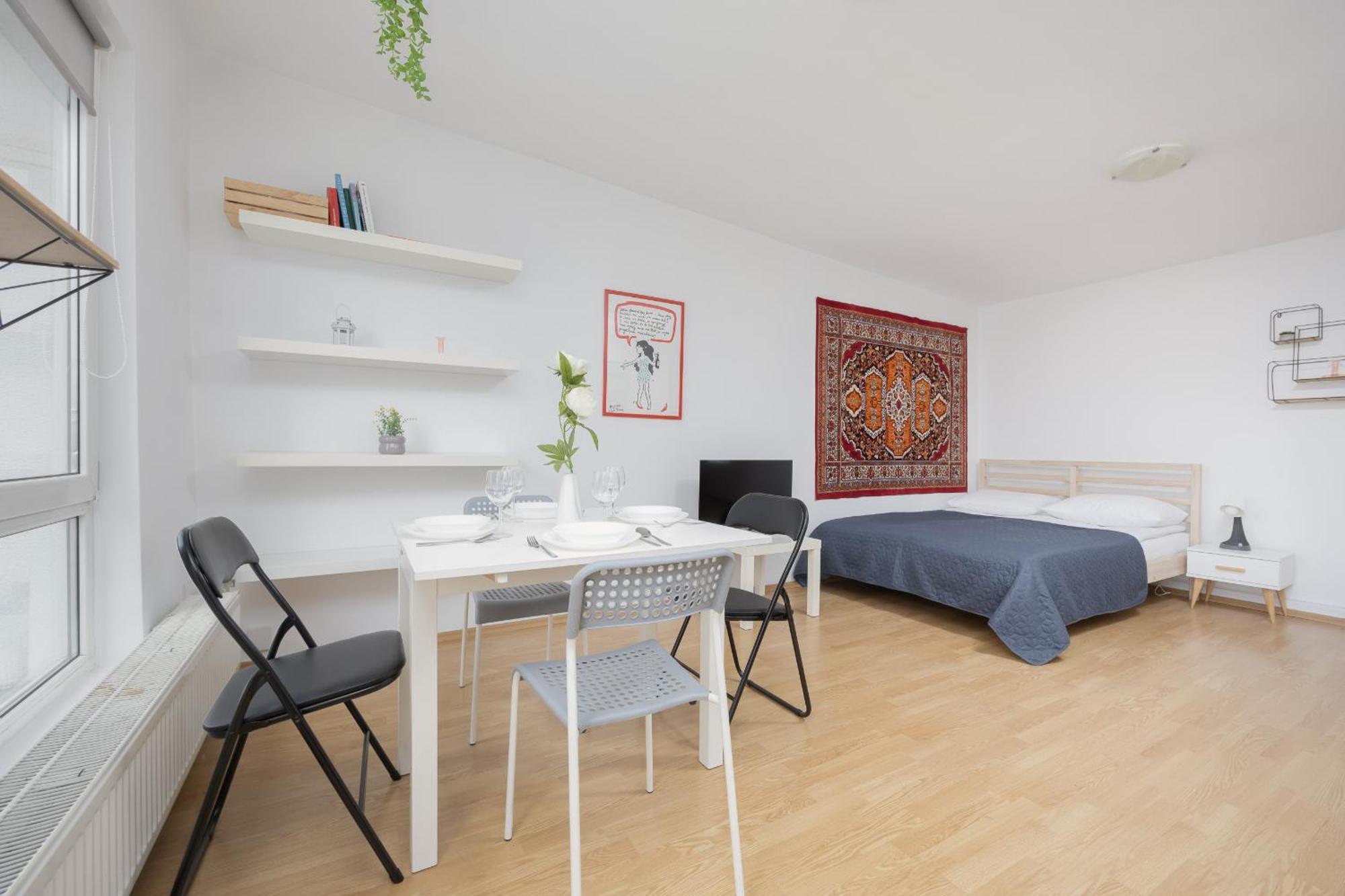 Rodzinne Studio Dla 4 Osob W Centrum Warszawy By Noclegi Renters Warsaw Exterior photo